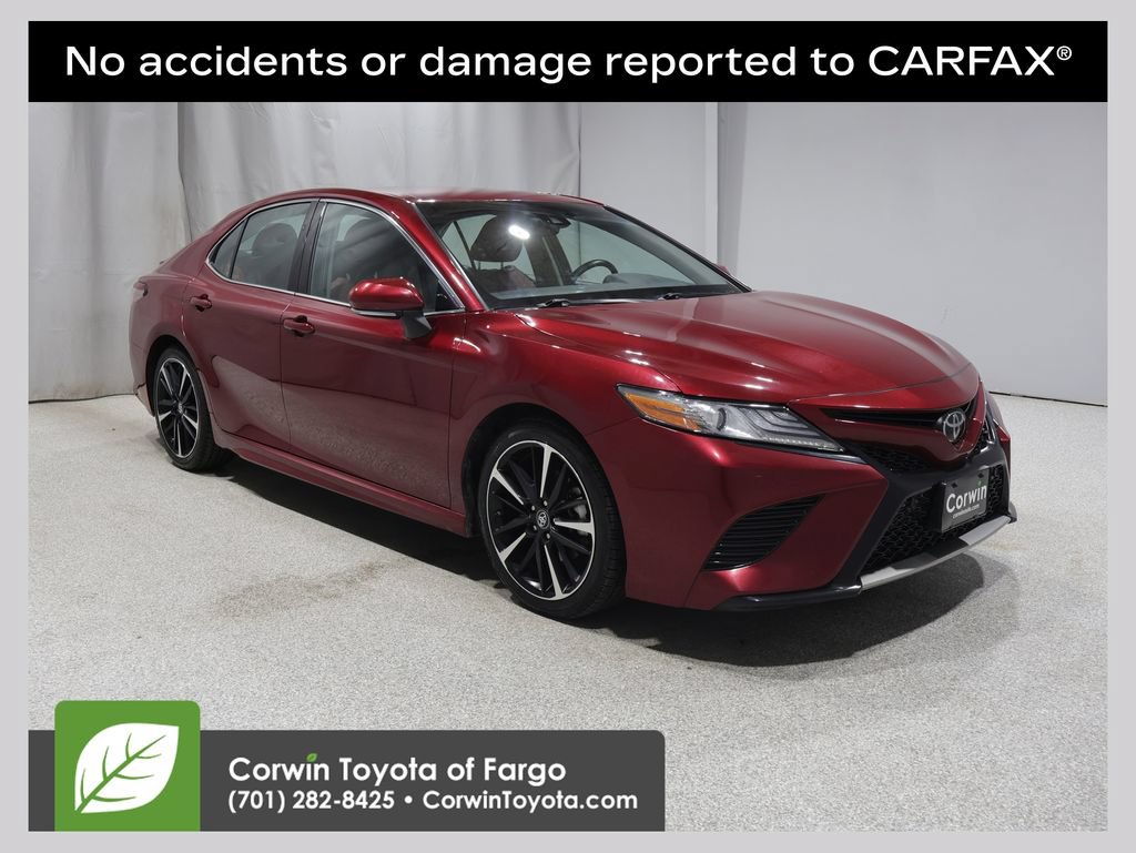 Used 2018 Toyota Camry XSE FWD image 1