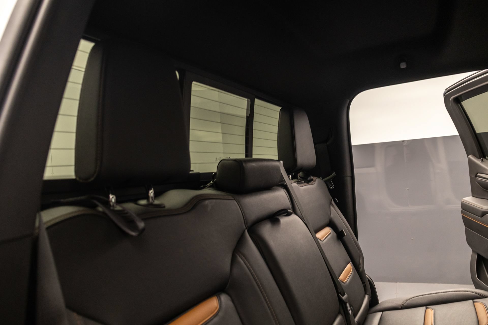 Used 2023 GMC Sierra 1500 AT4 w/ AT4 Premium Package AWD/4WD image 36
