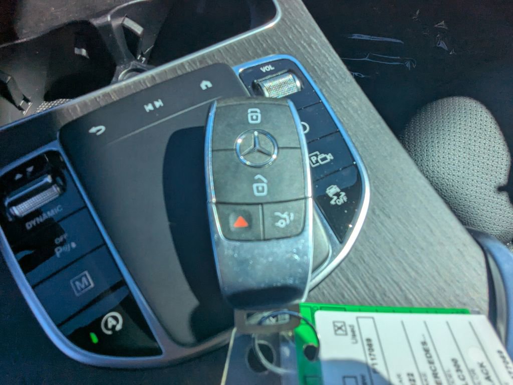 Certified 2022 Mercedes-Benz GLC 300 4MATIC w/ Premium Package Lite image 24