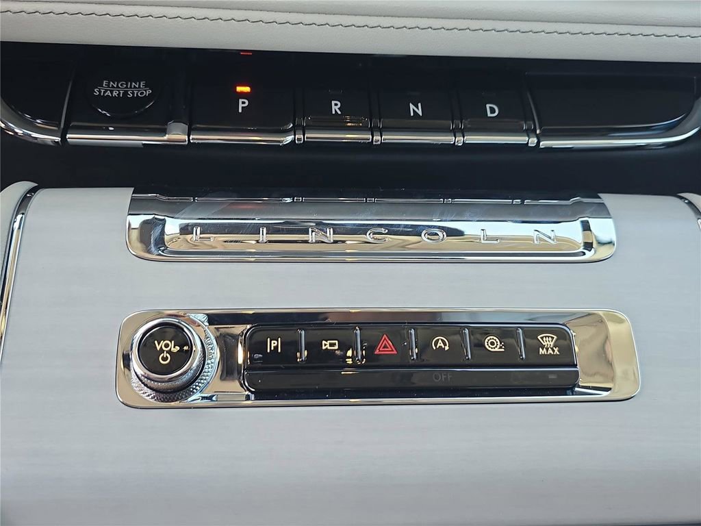 New 2026 Lincoln Aviator Reserve image 18