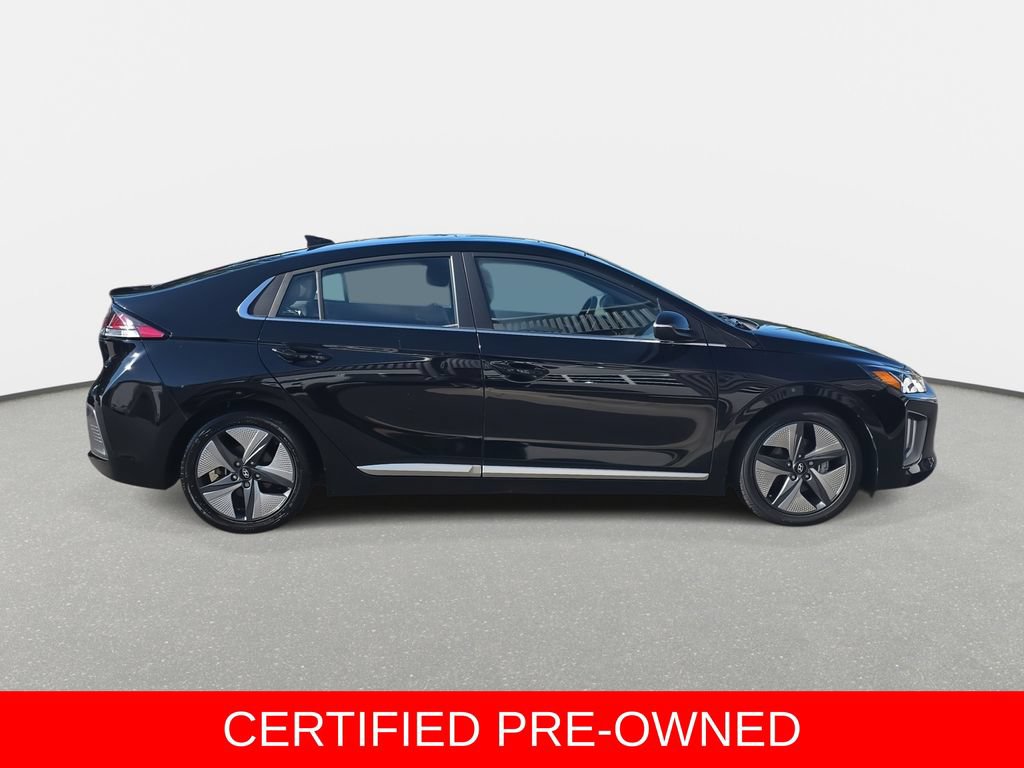 Used 2022 Hyundai Ioniq SEL FWD image 4