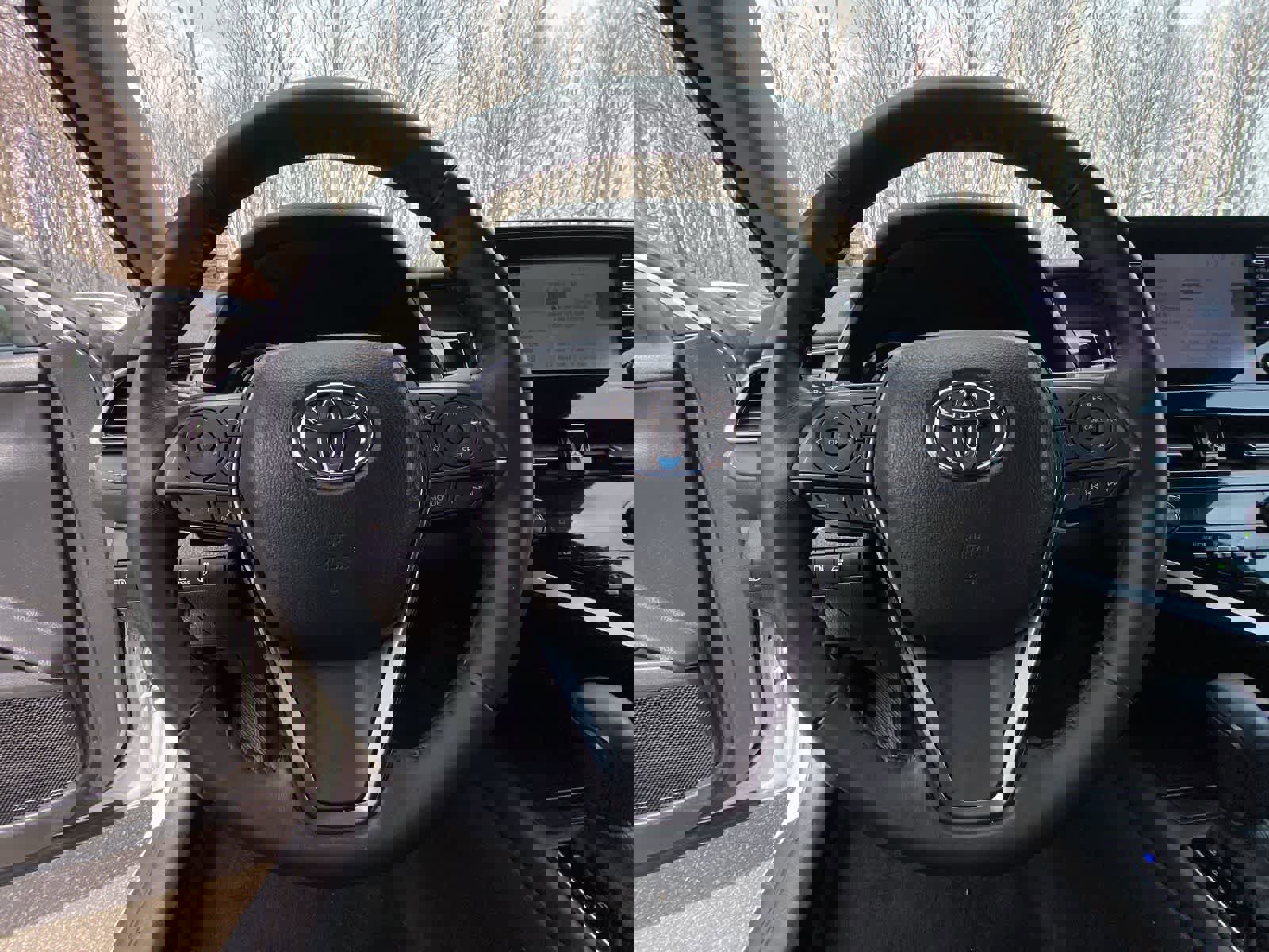 Used 2023 Toyota Camry SE w/ Cold Weather Package image 26