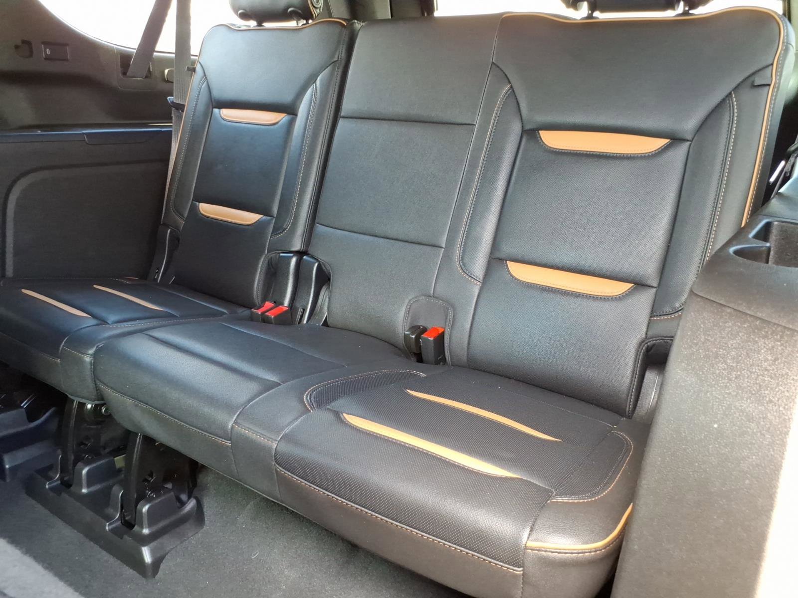 Used 2023 GMC Yukon XL AT4 w/ AT4 Premium Package image 14