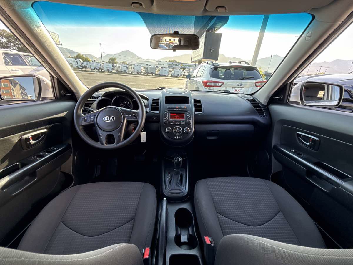 Used 2013 Kia Soul FWD image 15