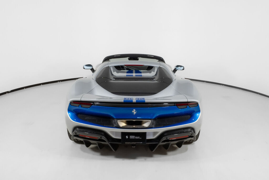 Used 2023 Ferrari 296 GTS image 17