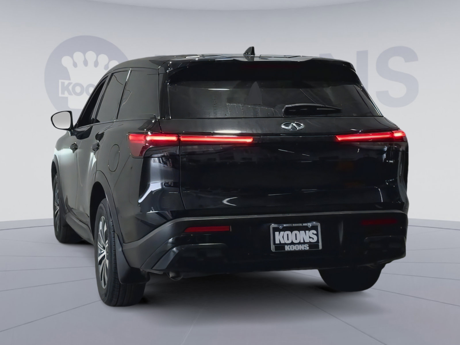 Used 2025 INFINITI QX60 Pure image 10