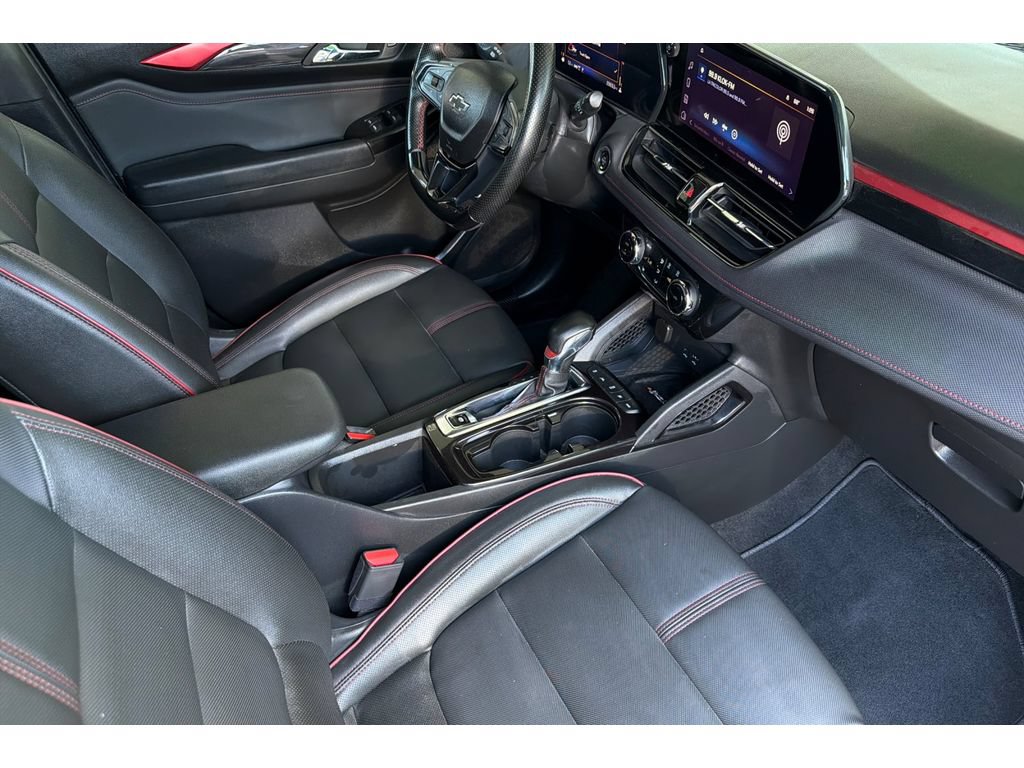 Used 2024 Chevrolet TrailBlazer RS w/ Convenience Package AWD/4WD image 17