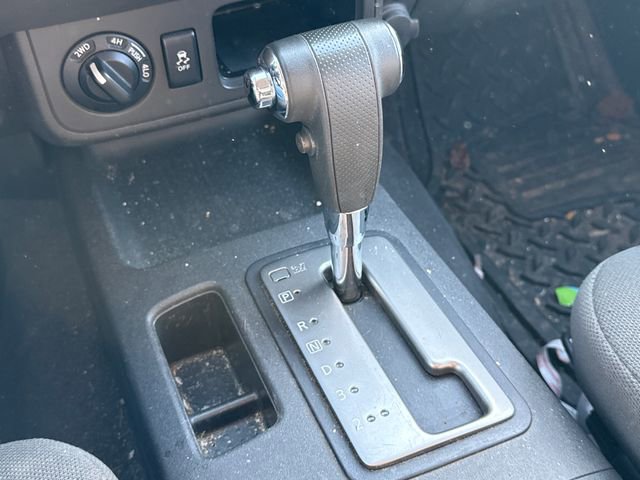 Used 2019 Nissan Frontier SV AWD/4WD image 31