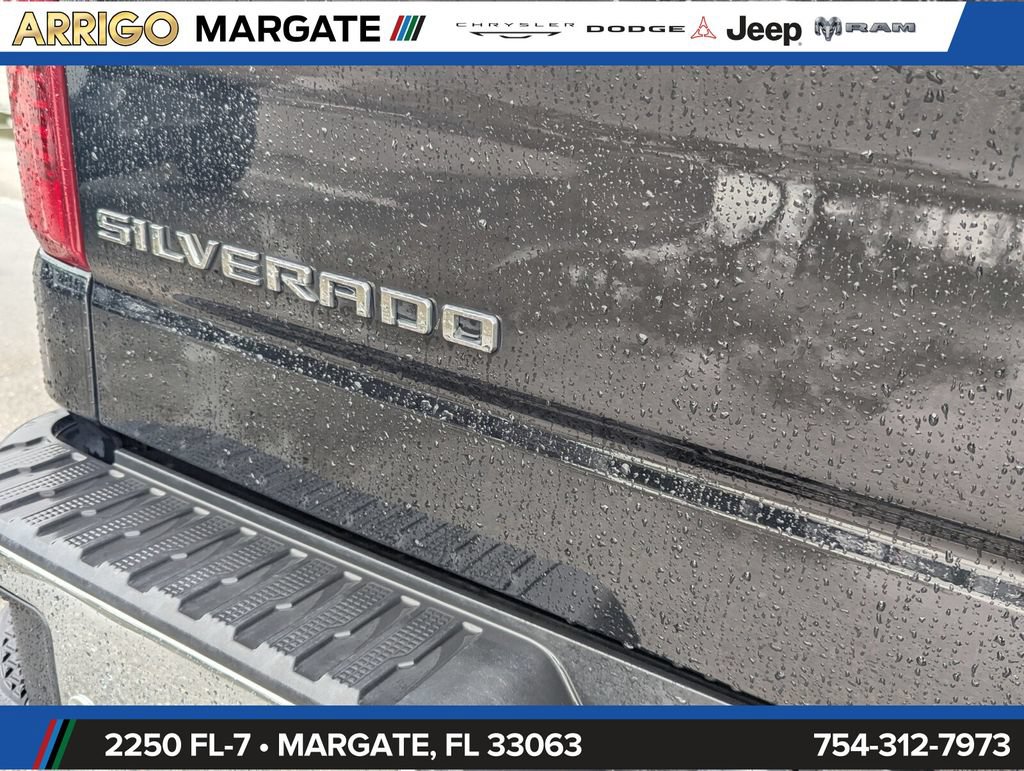 Used 2024 Chevrolet Silverado 1500 LT w/ Safety Package AWD/4WD image 9
