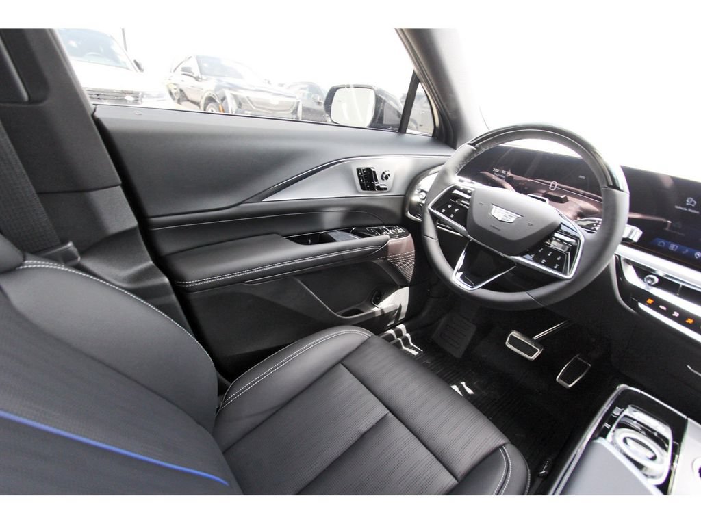 New 2027 Cadillac Lyriq Sport AWD/4WD image 8