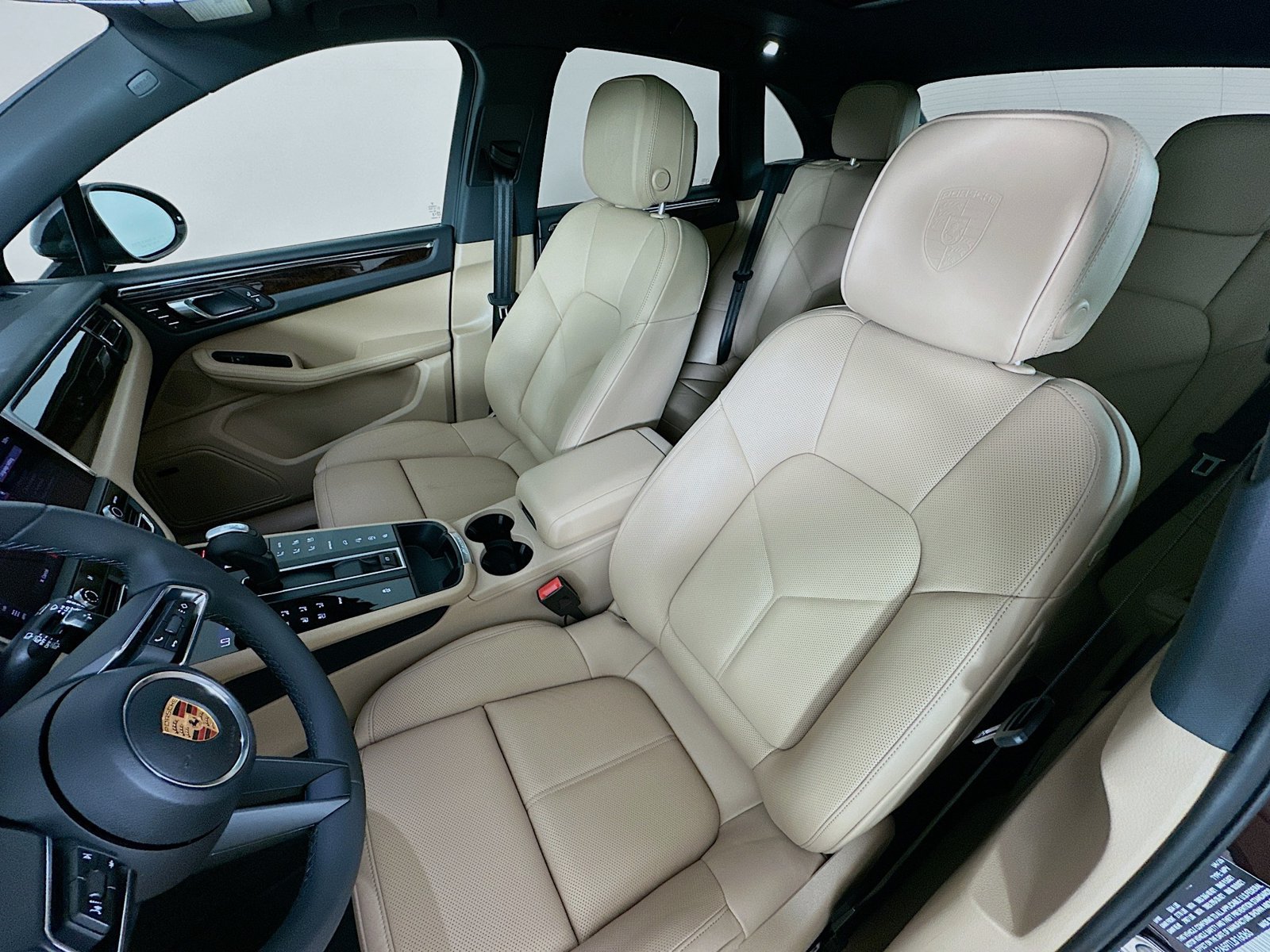 New 2026 Porsche Macan AWD/4WD image 34