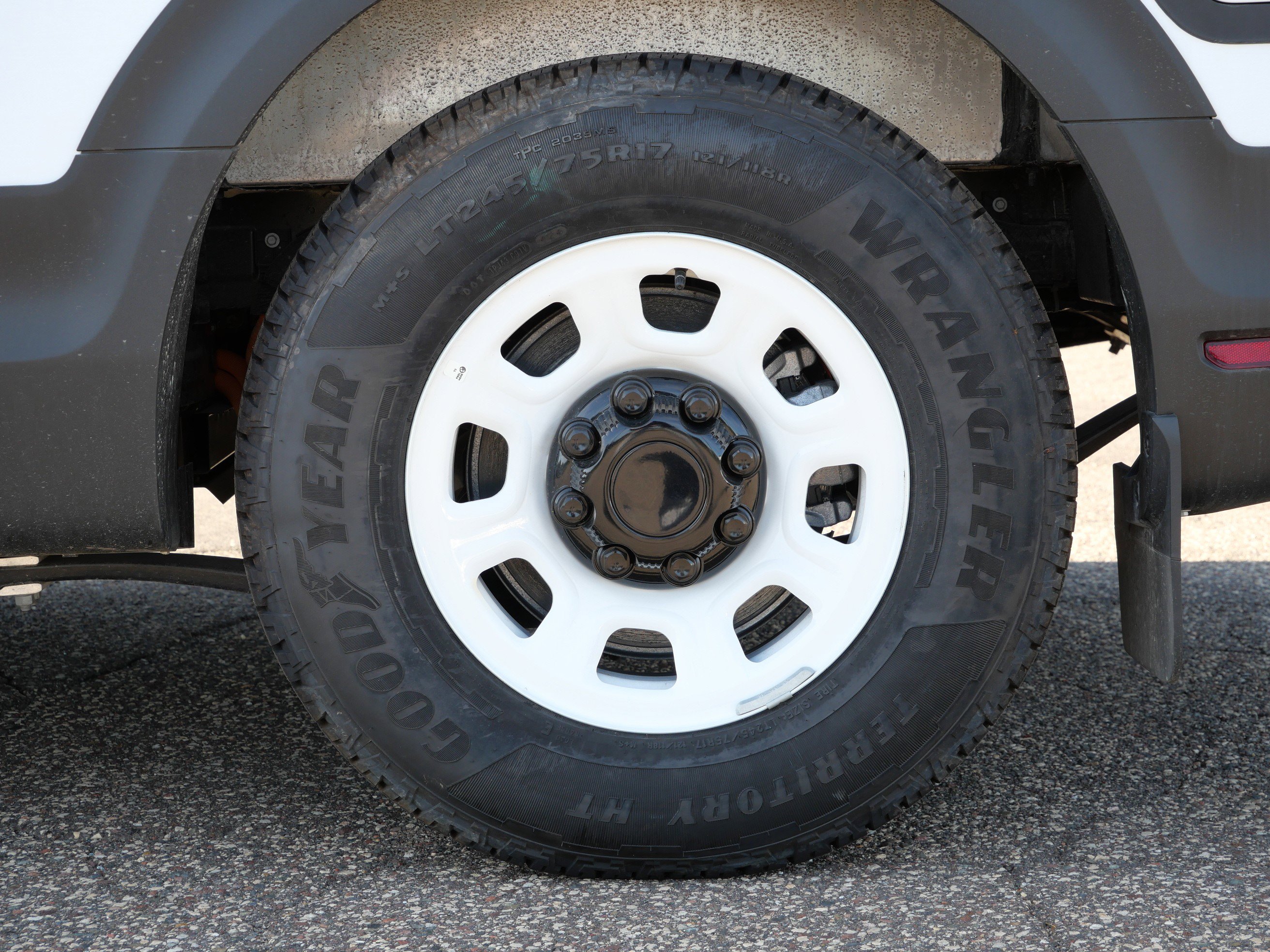 New 2025 Chevrolet Brightdrop 400 w/ Battery Pack, Max Range AWD/4WD image 3