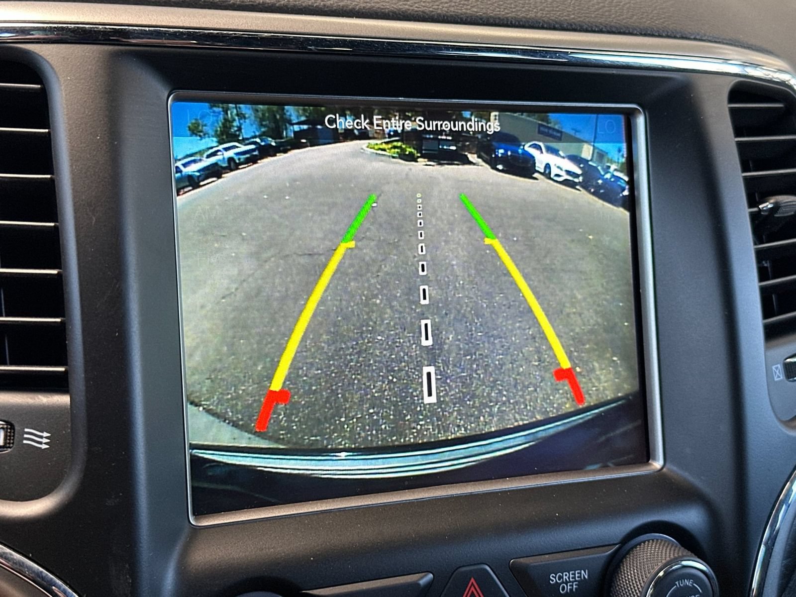 Used 2018 Jeep Grand Cherokee Altitude AWD/4WD image 21