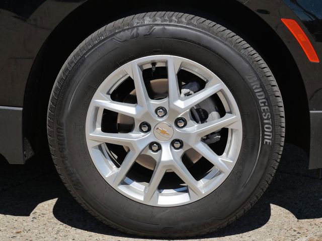 Used 2024 Chevrolet Equinox LT AWD/4WD image 9