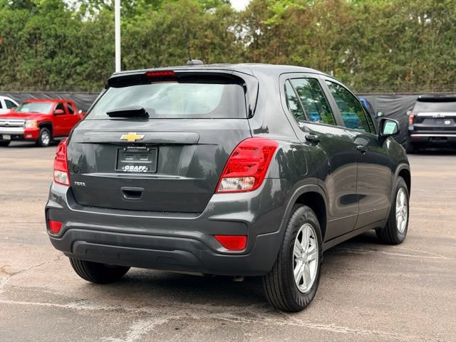 Used 2019 Chevrolet Trax LS w/ LPO, Cargo Package FWD image 5