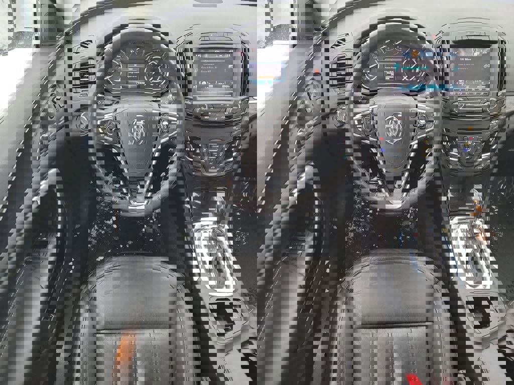 Used 2016 Buick Regal image 10