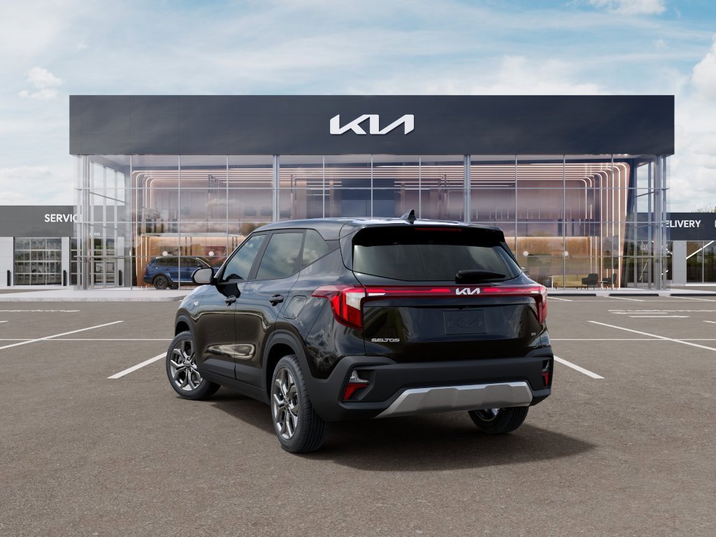New 2026 Kia Seltos LX AWD/4WD image 4