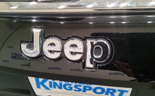 Used 2023 Jeep Compass Limited w/ Elite Group AWD/4WD image 40