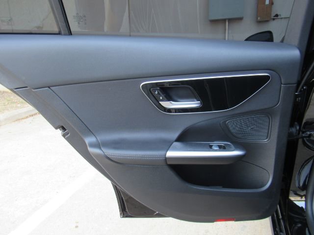 Used 2024 Mercedes-Benz C 300 Sedan image 16