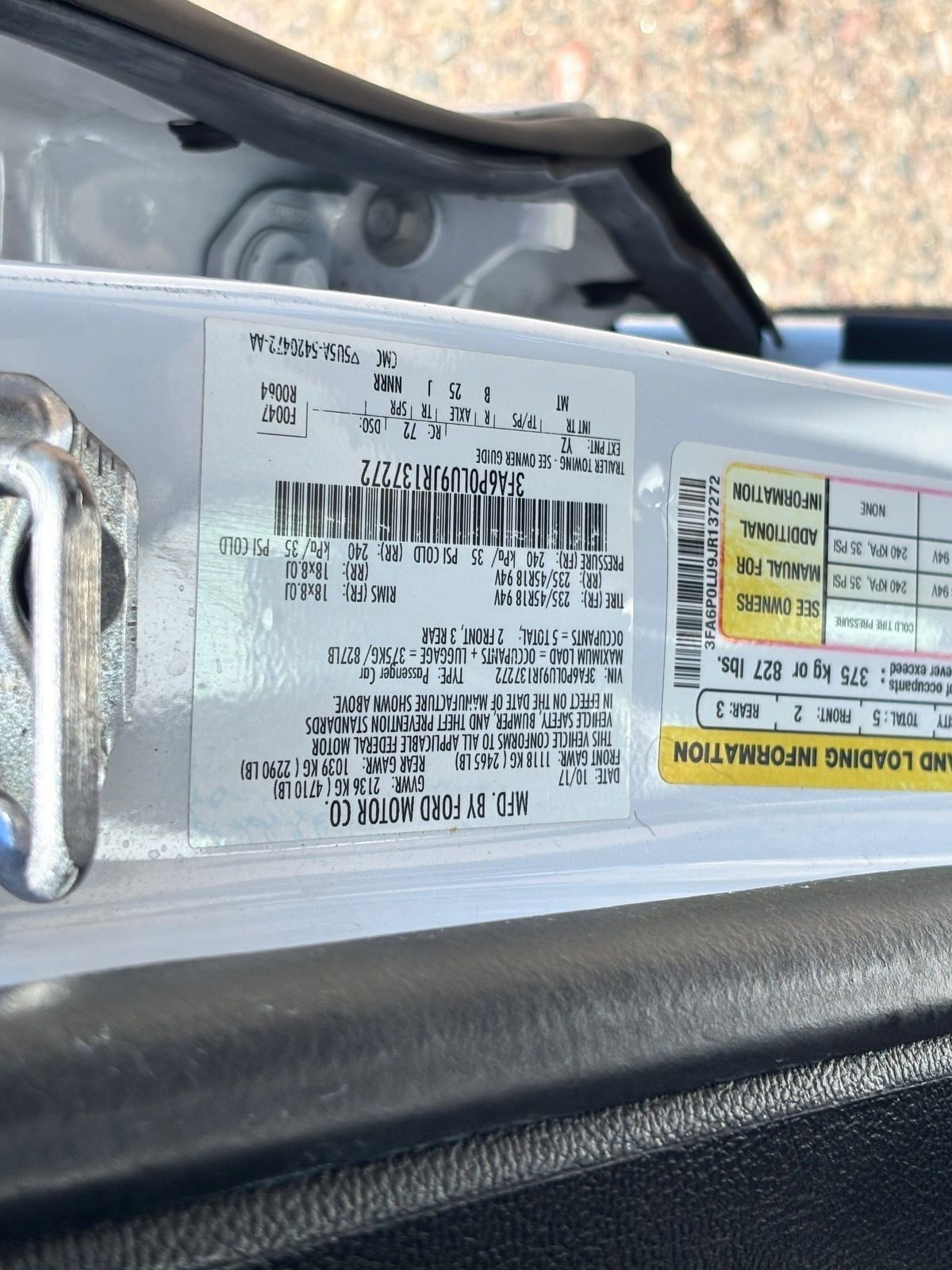 Used 2018 Ford Fusion SE w/ Equipment Group 601A FWD image 29