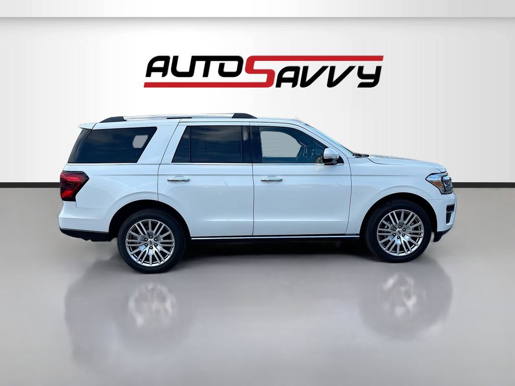 Used 2024 Ford Expedition Limited image 8