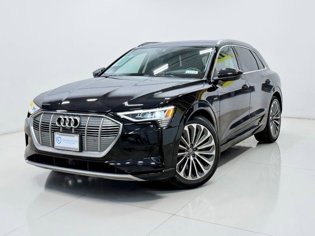 Used 2019 Audi e-tron Prestige w/ Prestige Package AWD/4WD image 2