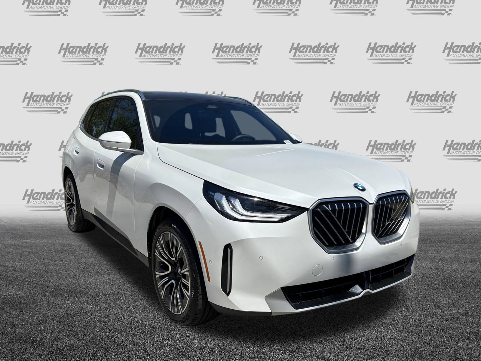 Certified 2025 BMW X3 xDrive30i w/ Convenience Package image 2