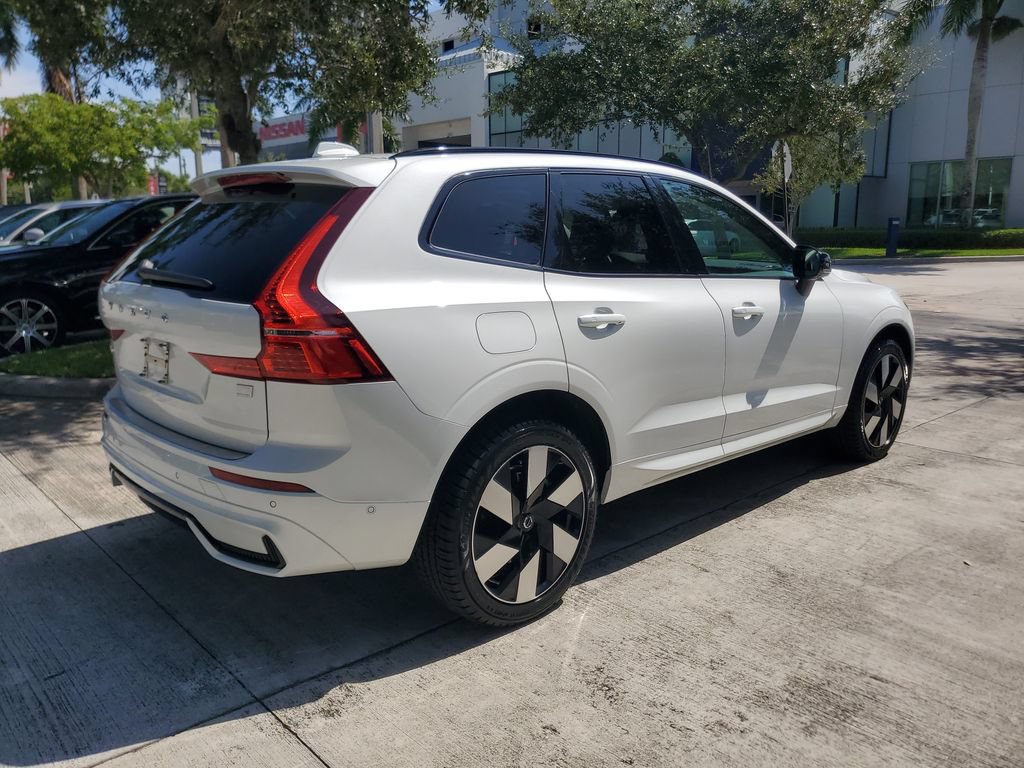 Certified 2024 Volvo XC60 T8 Plus w/ Protection Package Premier AWD/4WD image 6