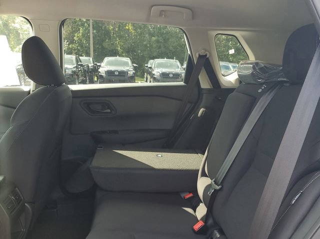 New 2026 Nissan Rogue S image 9