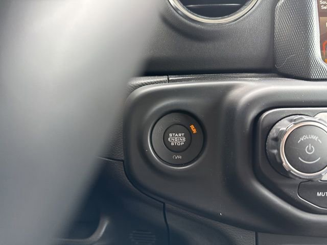 Used 2022 Jeep Wrangler Unlimited Sahara w/ Cold Weather Group image 29