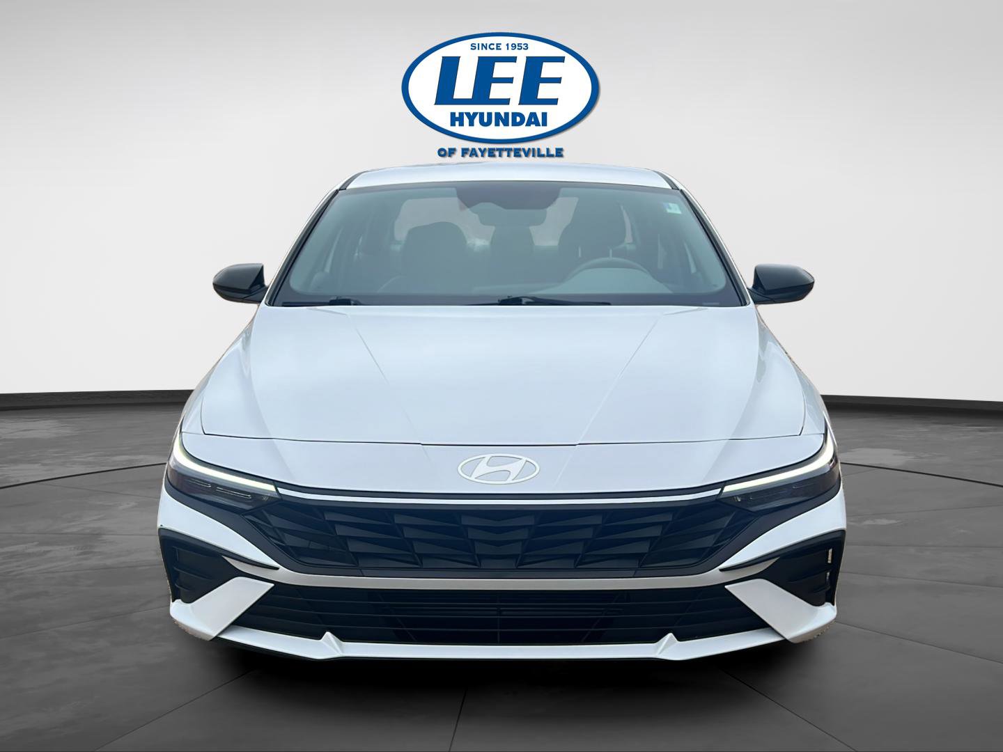 Certified 2025 Hyundai Elantra Sport image 2