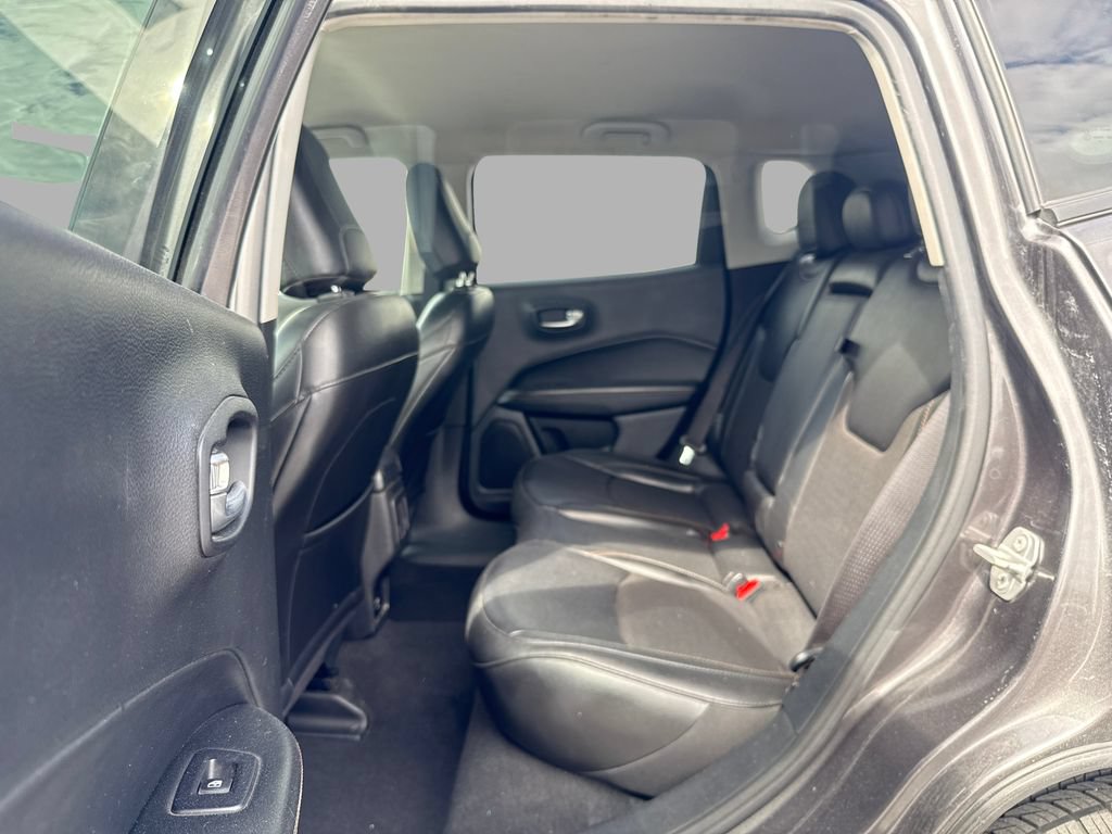 Used 2020 Jeep Compass Latitude w/ Advanced Safety Group FWD image 10