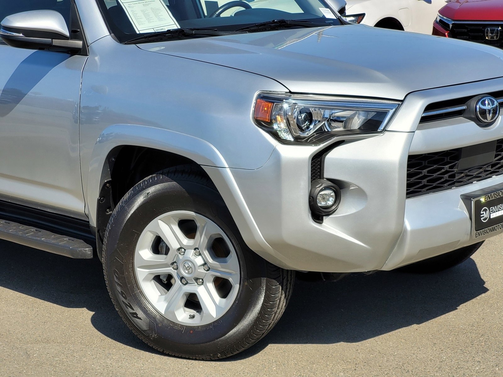Used 2022 Toyota 4Runner SR5 Premium image 3