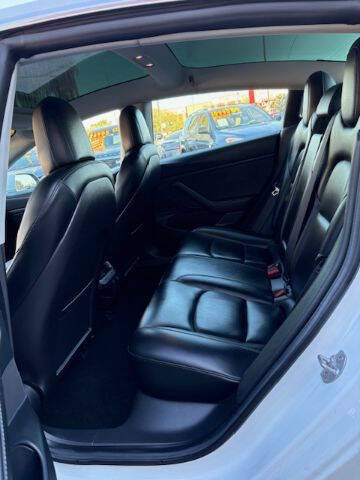 Used 2019 Tesla Model 3 Long Range AWD/4WD image 21
