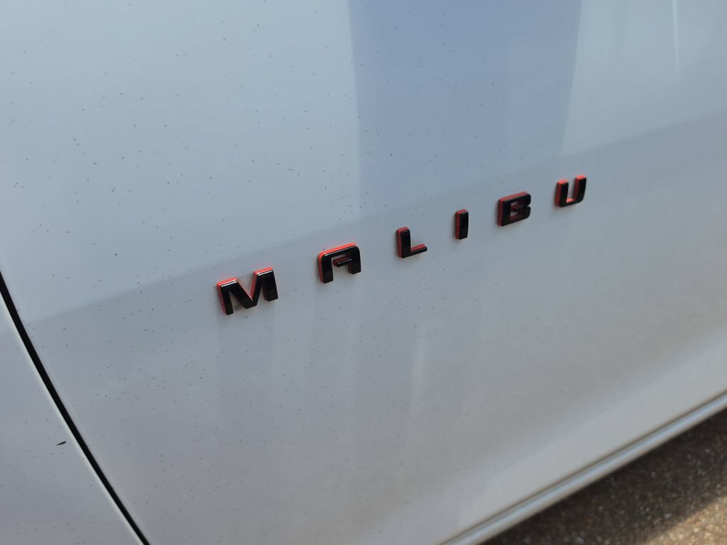 Used 2021 Chevrolet Malibu LT w/ Leather Package FWD image 12
