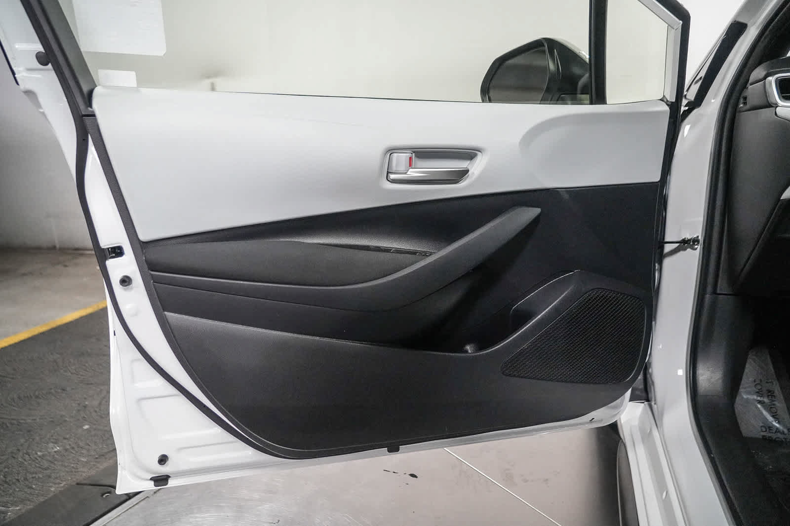 Certified 2026 Toyota Corolla SE FWD image 21