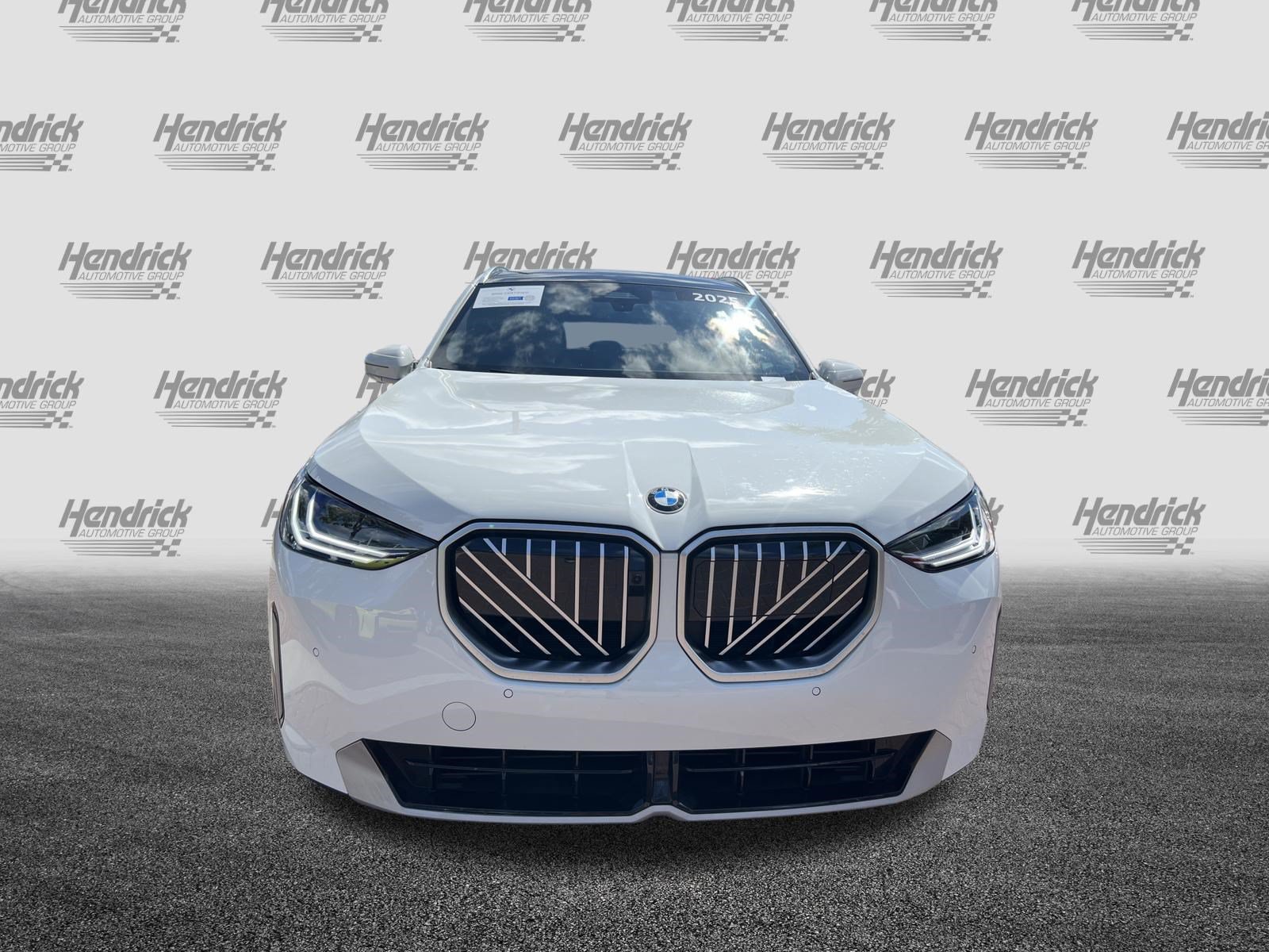 Certified 2025 BMW X3 xDrive30i w/ Premium Package AWD/4WD image 3