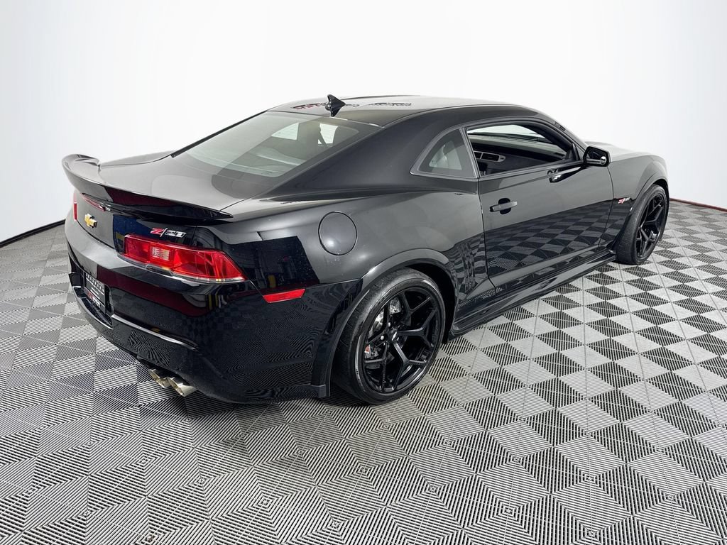 Used 2015 Chevrolet Camaro Z/28 RWD image 7