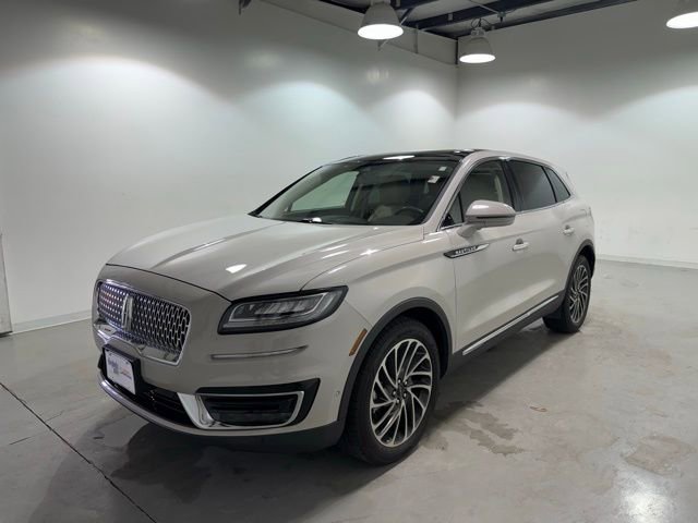 Used 2020 Lincoln Nautilus Reserve image 3