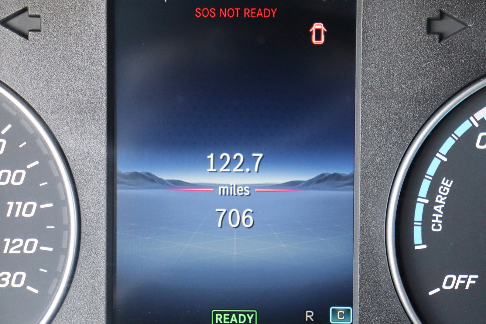 Used 2024 Mercedes-Benz eSprinter 170 Cargo image 23