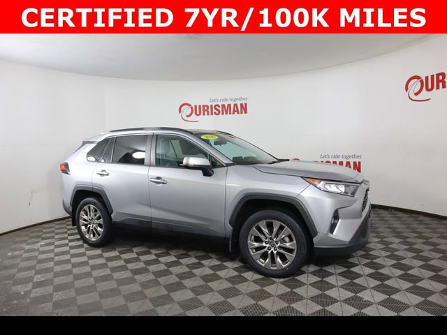 Used 2020 Toyota RAV4 XLE Premium image 14