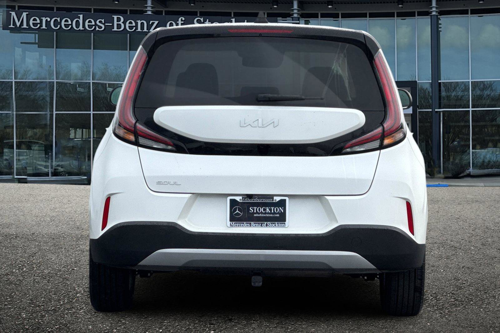 Used 2023 Kia Soul LX w/ LX Technology Package image 5