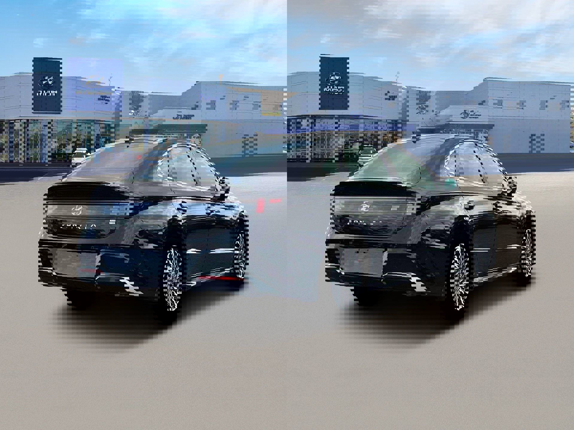 New 2025 Hyundai Sonata Limited image 7