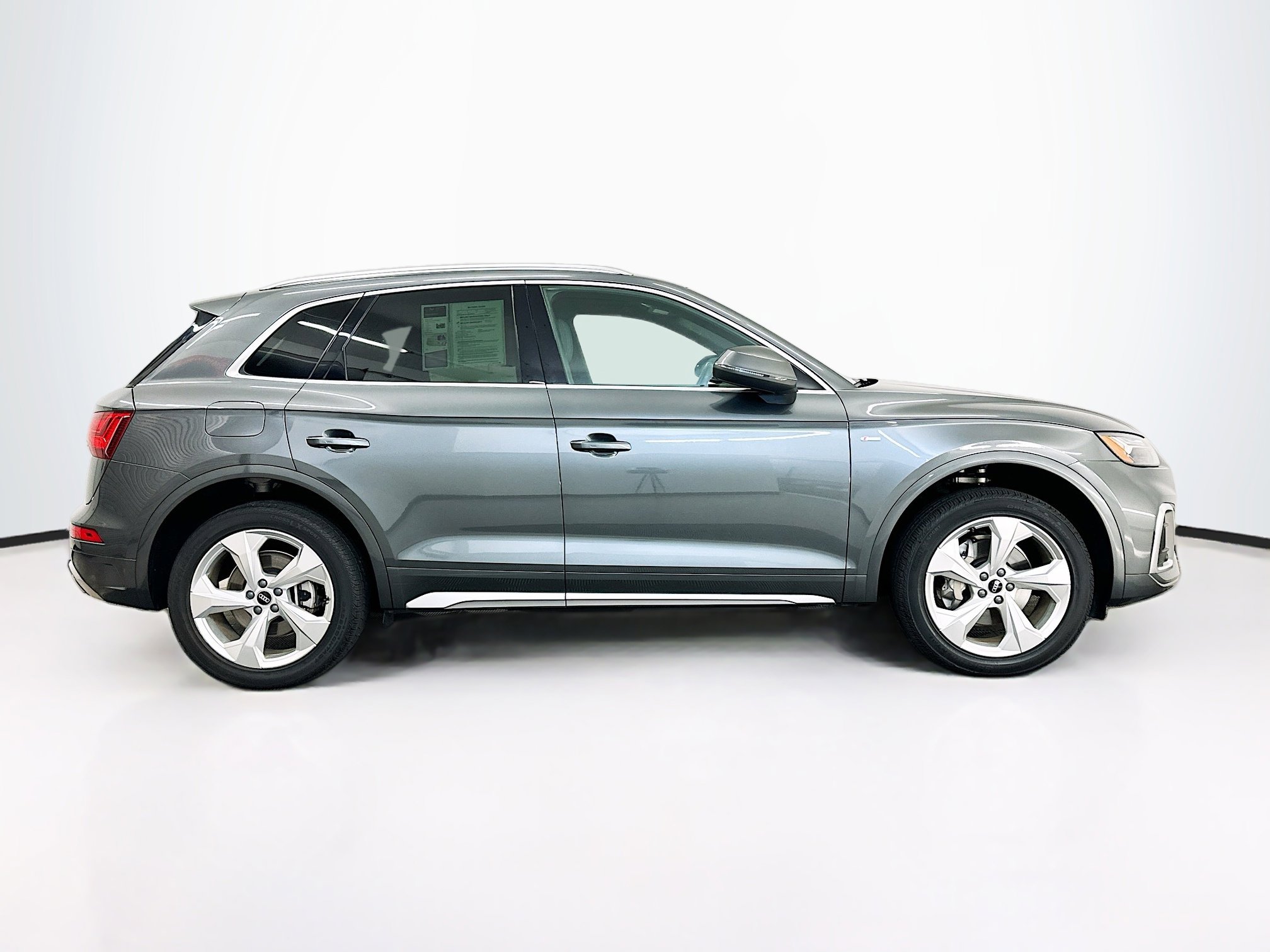 Used 2023 Audi Q5 2.0T Premium Plus w/ Premium Plus Package image 10