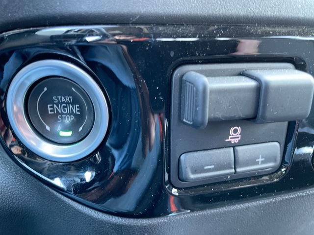 Used 2024 GMC Sierra 2500 SLT w/ SLT Premium Package image 23