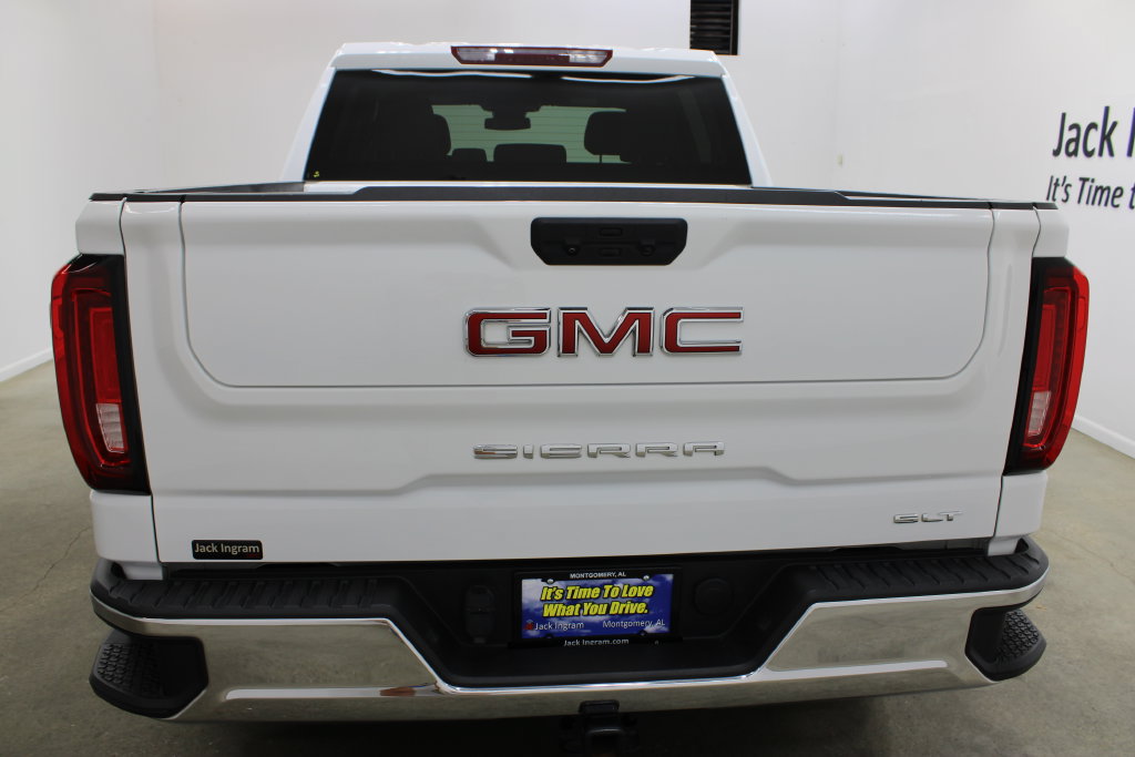 Used 2025 GMC Sierra 1500 SLT AWD/4WD image 4