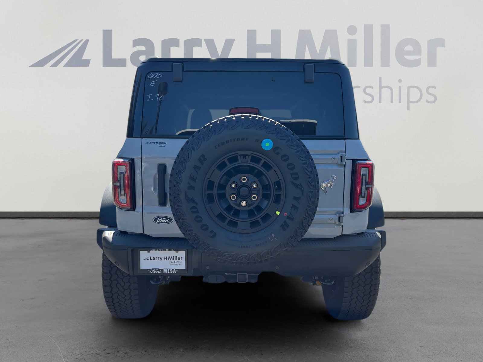 New 2026 Ford Bronco Badlands image 4