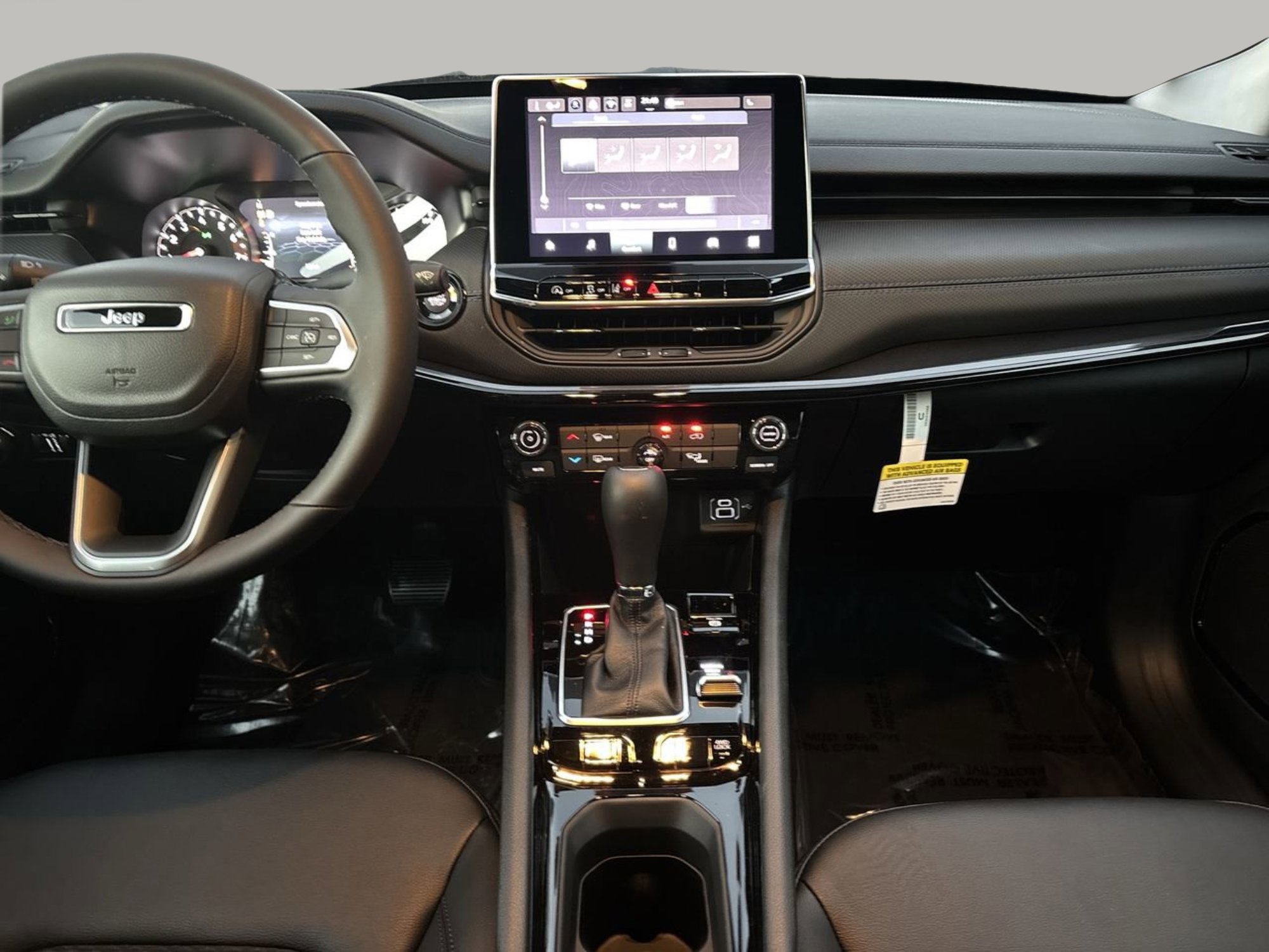 New 2026 Jeep Compass Latitude image 9