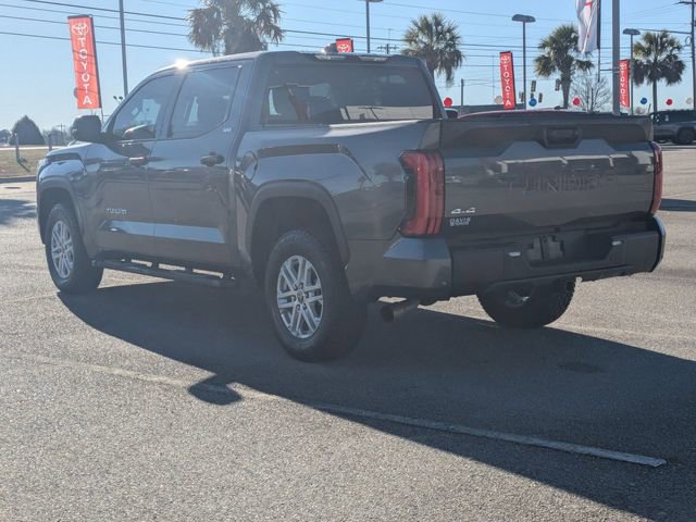 Used 2022 Toyota Tundra SR5 w/ SR5 Convenience Package image 5