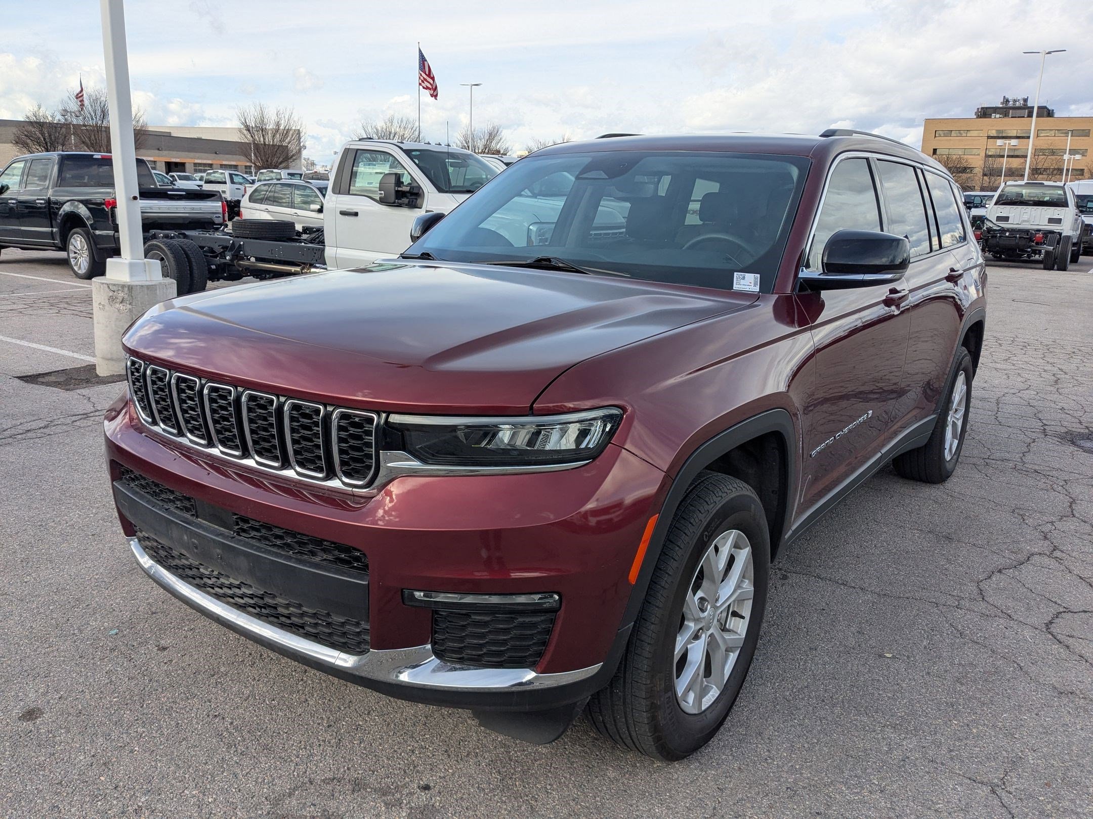 Used 2023 Jeep Grand Cherokee L Limited image 10